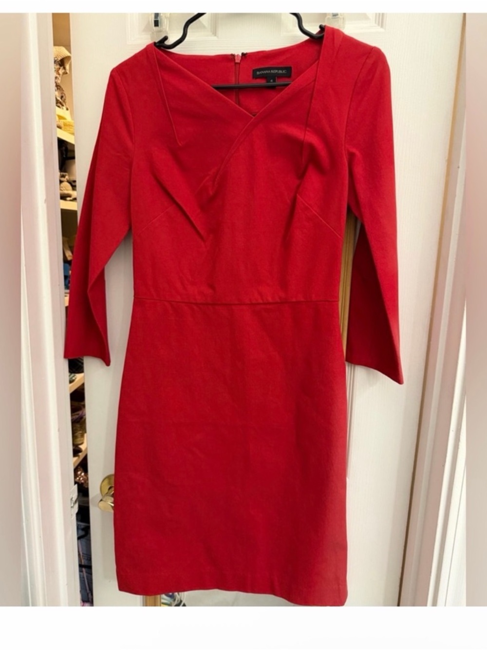 Banana Republic Vibrant Red Long-Sleeve Ponte Sheath -/:;(